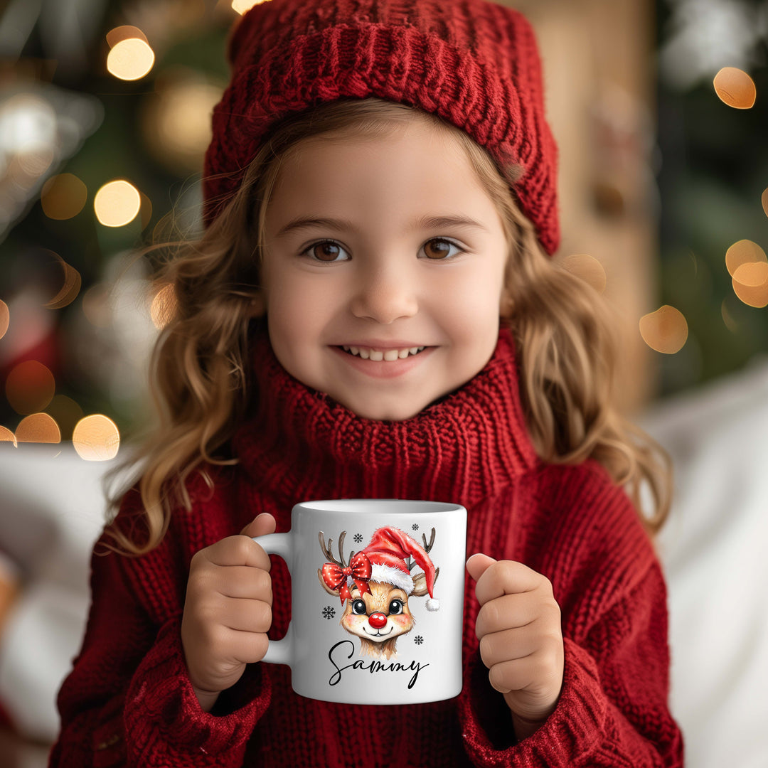 Festive reindeer Christmas mug in smooth ceramic with curved handle – holiday coffee or tea cup gift idea