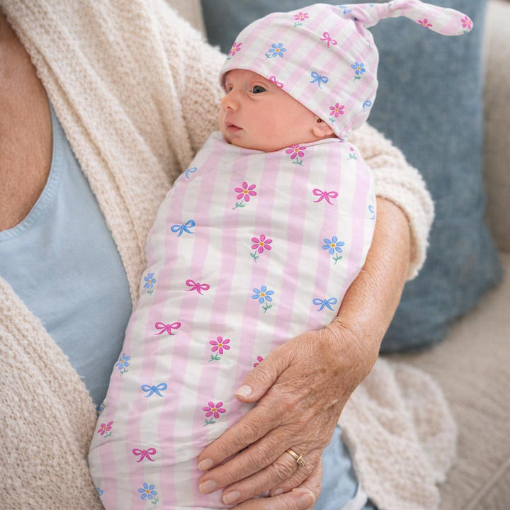 Bows &amp; Daisies Swaddle Set (Non-Personalised)